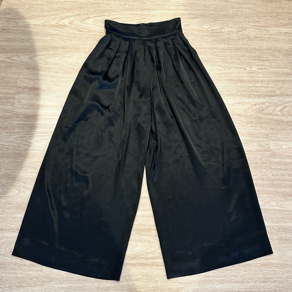 Carmen Marc Valvo Black Wide-Leg Pants